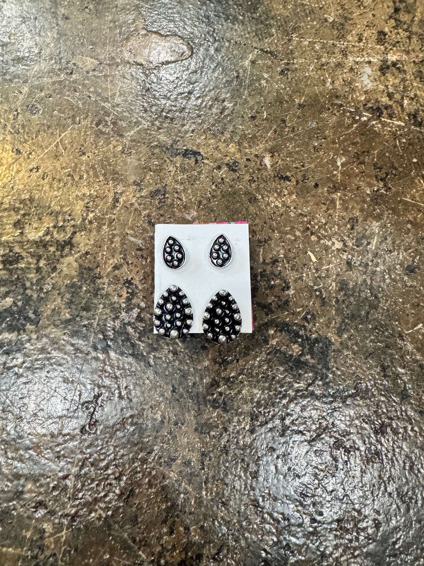 Stud Earrings - CN